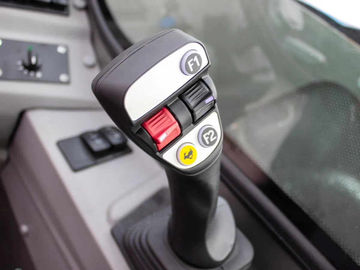 T13.4 Cab A/C Yanmar | Graecus | Τηλεσκοπικό ανυψωτικό περονοφόρο 4×4 4WD