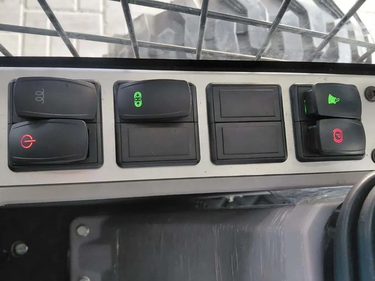 MYRMIDON SS12 Cab A/C Yanmar | Graecus | Φορτωτάκι τύπου Bobcat
