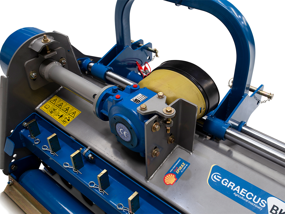 BK 165 | Graecus | Καταστροφέας βαρέως τύπου, με μετατόπιση, οδοντωτά σφυριά και λεπίδες συλλογής στο πίσω μέρος 