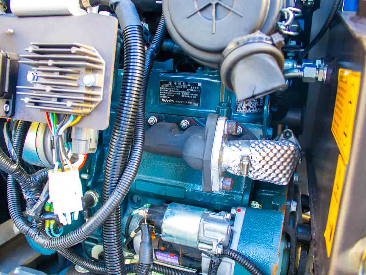 HT800FL-PRO | Graecus | Ντάμπερ Diesel Kubota, υδροστατικό με φορτωτή και υψηλή ανατροπή 800kg 