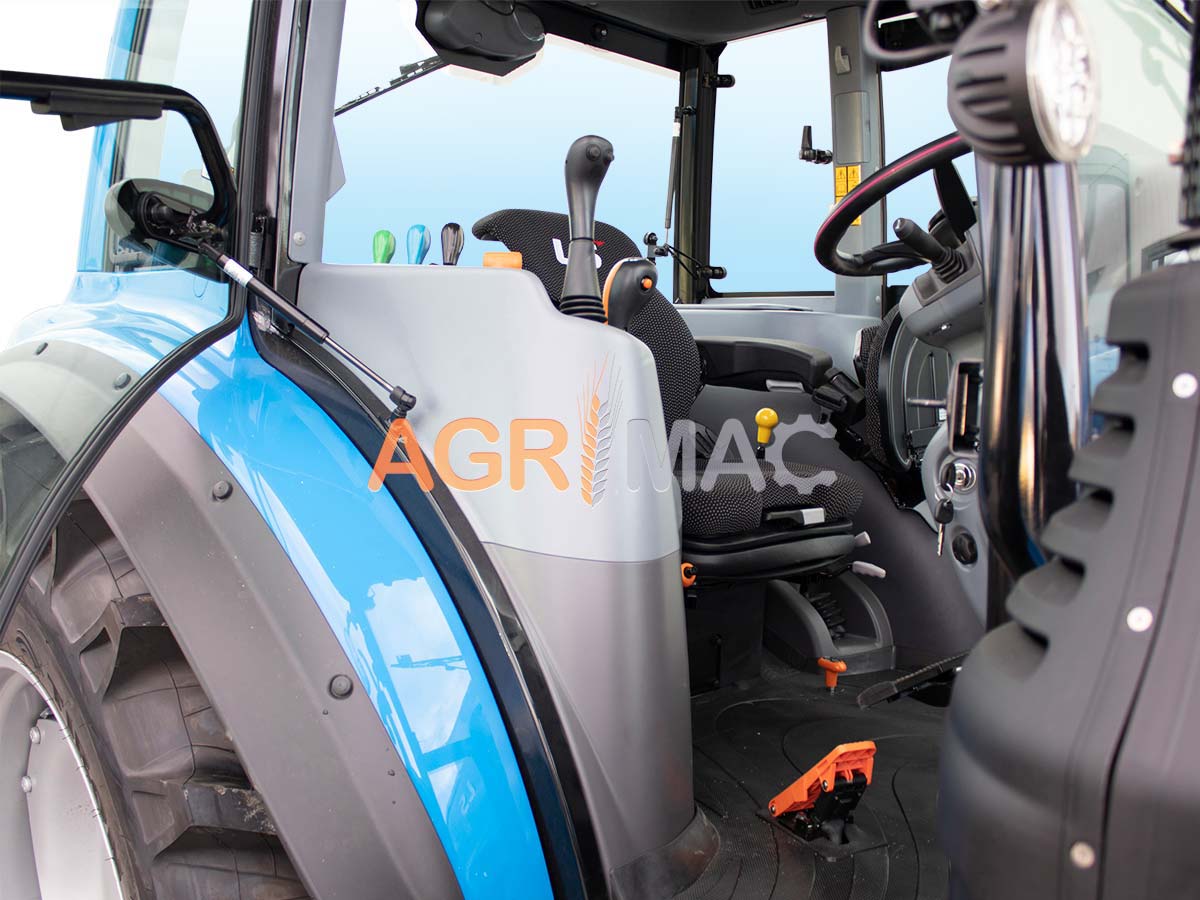 MT7.101 | LS Tractor | 122HP 4WD 3595cc κινητήρας Iveco τρακτέρ Standard συνδιασμός με GRAECUS FREZA B205
