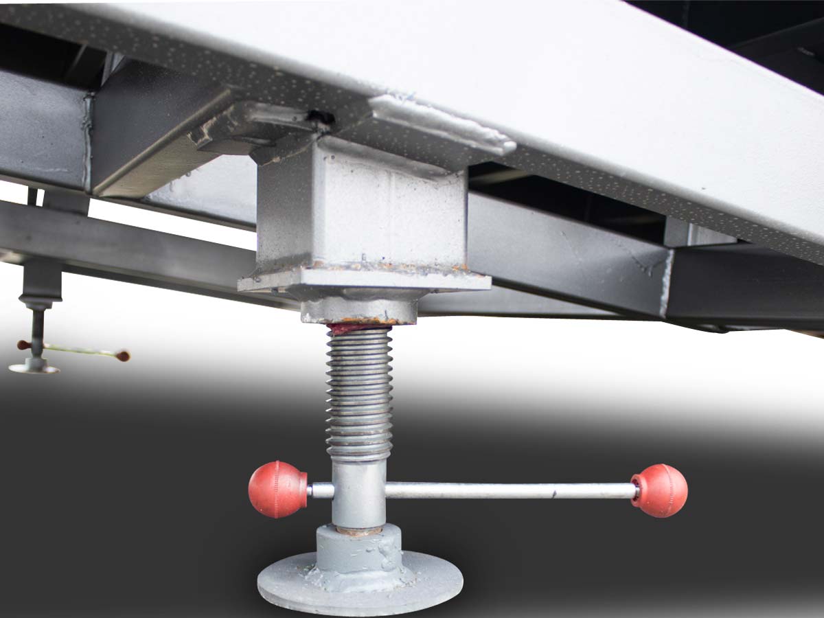 RAMP6T | Graecus | Κινητή ράμπα φορτοεκφόρτωσης με γρήγορα αφαιρούμενα παραπέτα 