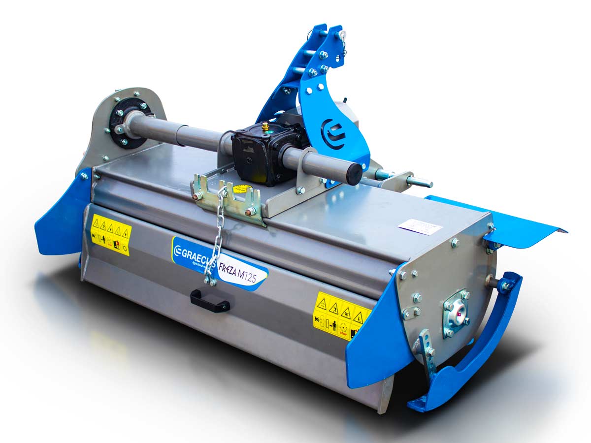 FREZA M145 | Graecus | Φρέζα μεσαίου τύπου συρταρωτή για μικρά τρακτέρ Solis, LS, Kubota κ.ά - με μηχανική μετατόπιση - επιφάνεια εργασίας 145εκ 
