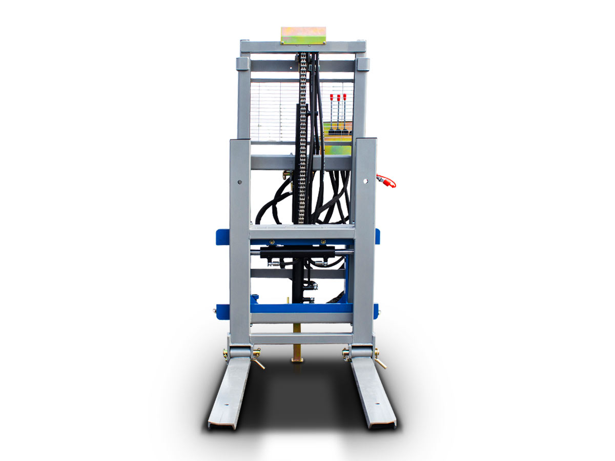 CLARK1500 TRIPLEX250-RC | Graecus | Κλαρκ για τρακτέρ 3 σταδιων με ανύψωση βάρους 1500kg και ύψους 250εκ, υδρ. πλάγια μετατόπιση, υδρ. ρύθμιση μπούμας και ασύρματο χειριστήριο.