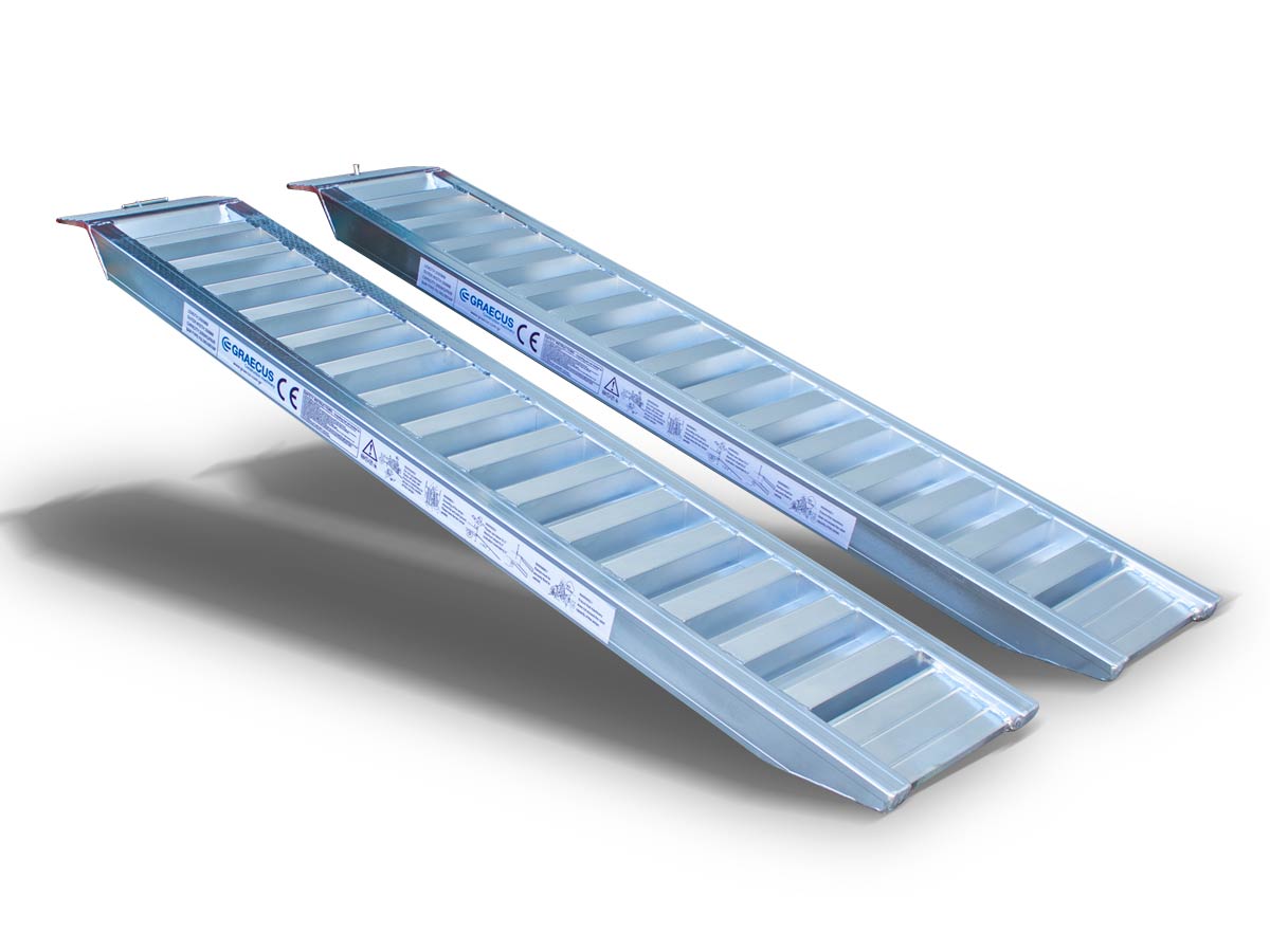   2500RAMP3T |  Ράμπες αλουμινίου (x2) μήκους 2500mm για λαστιχοφόρο ή ερπυστριοφόρο μηχάνημα απόβαρου 3000kg