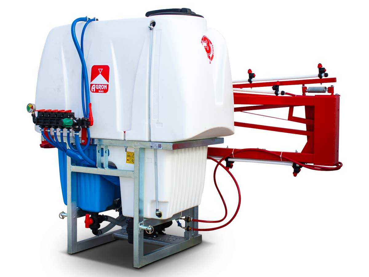 PA700+AD12 | Agron Mag | 700L/12m Ραντιστικο-Ψεκαστικο 3 καζάνια αναρτώμενο με 12 μέτρα μπάρα 