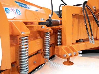 ekxionistiko-maxairi-gia-trakter-EXV2507