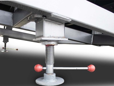 enisximeno-stand-rampas-fortoekfortosis-RAMP10T9