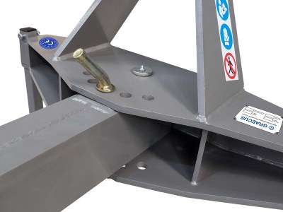 greinter-gia-trakter-YBG225