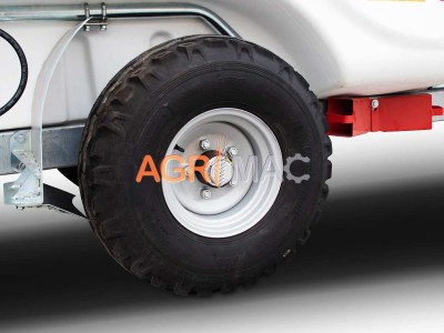 toyrmpina-psekasmoy-syromeni-gia-trakter-times-TPS10006