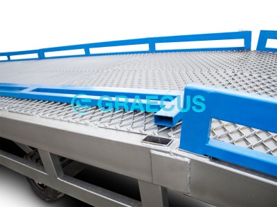 παραπετα-ραμπας-φορτοεκφορτωσης-RAMP10T